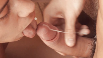 Two twinks from Freshmen fucking bareback