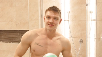 Cute stud with a nice penis