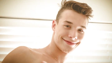 Cute twink with a nice dick