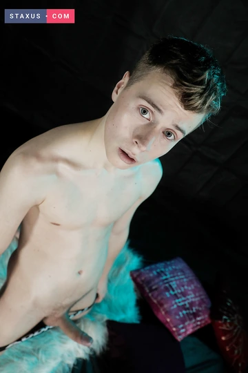 Skinny big dick twink fucking