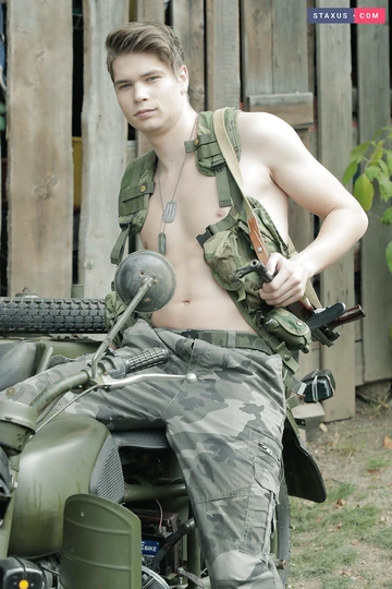 Sexy military boys making porn