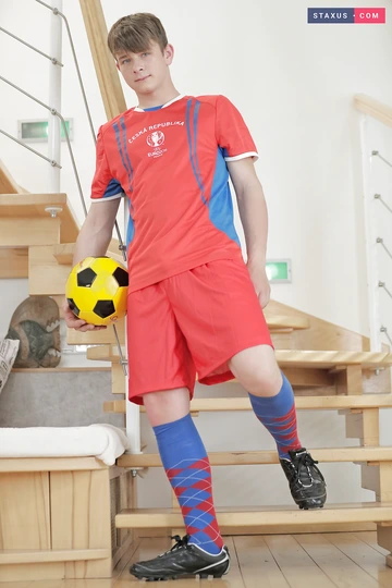 Sport boys sucking and fucking
