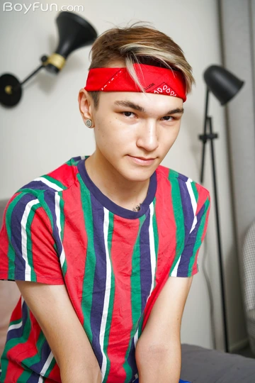 Bandana boy wanking his cock