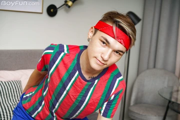 Bandana boy wanking his cock