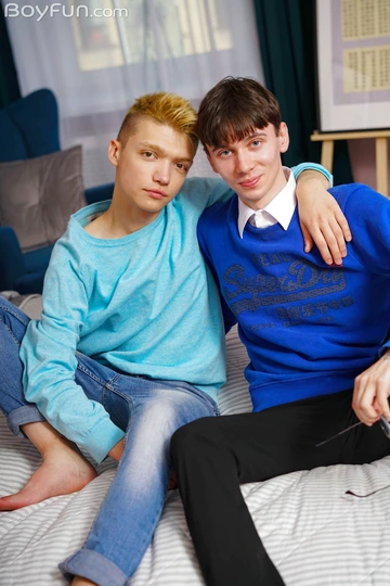 Boys in bed fucking and cumming