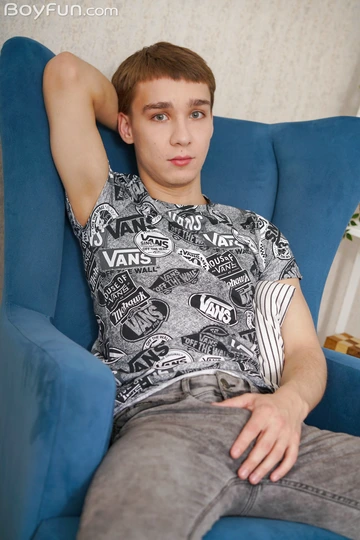 Geeky boy with a nice dick