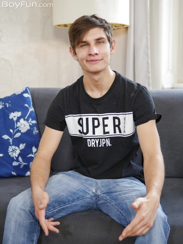 Hot guy with a pretty big dick