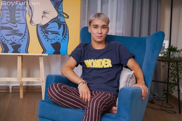 Twink with a pretty big dick