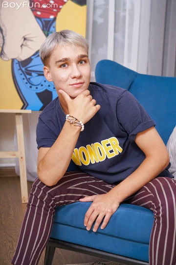 Twink with a pretty big dick