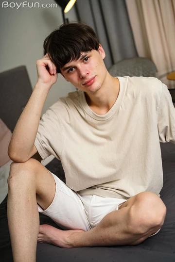 Boy with a nice fat uncut cock