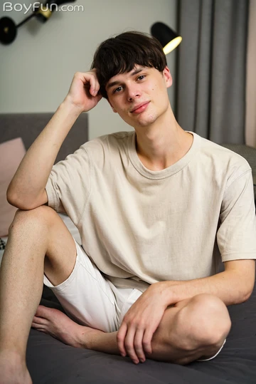 Boy with a nice fat uncut cock