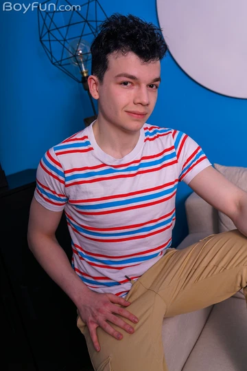 Fit boy jerking off and cums
