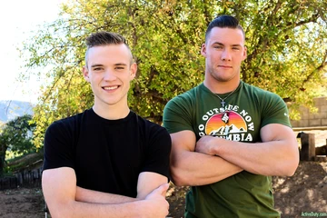 Horny stud fucking a sexy twink