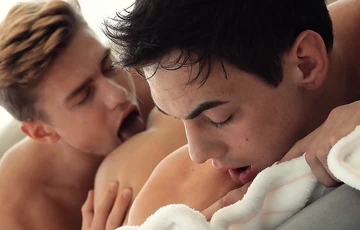 Elio Chalamet and Jim Durden