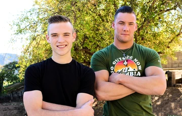 Horny stud fucking a sexy twink
